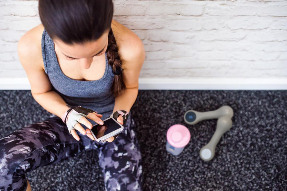 Умные гантели XIAOMI MOVE IT BEAT 0.5 KG в работе