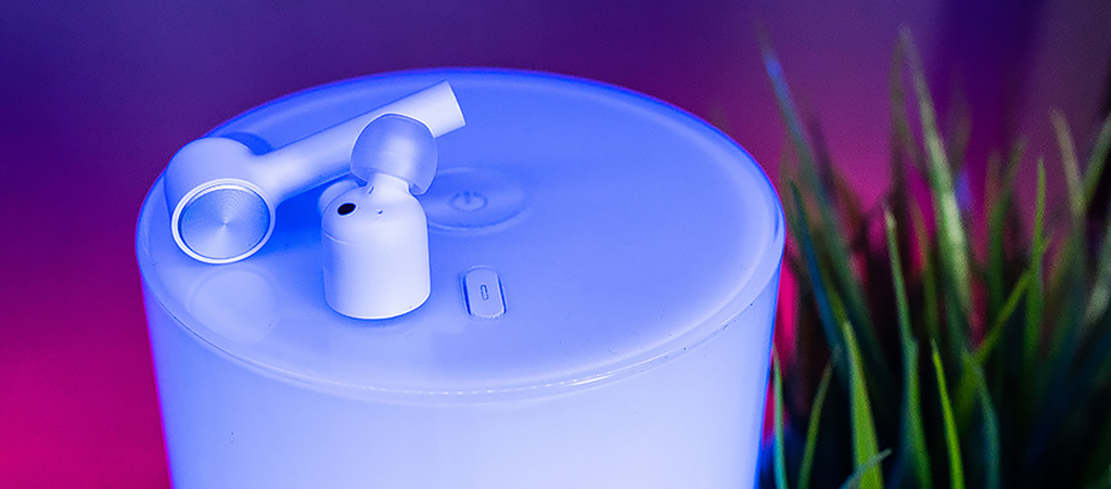 3 Xiaomi Mi True Wireless Earphones.jpg