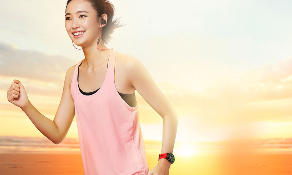 AMAZFIT PACE - спортивные смарт-часы в водонепроницаемым корпусе