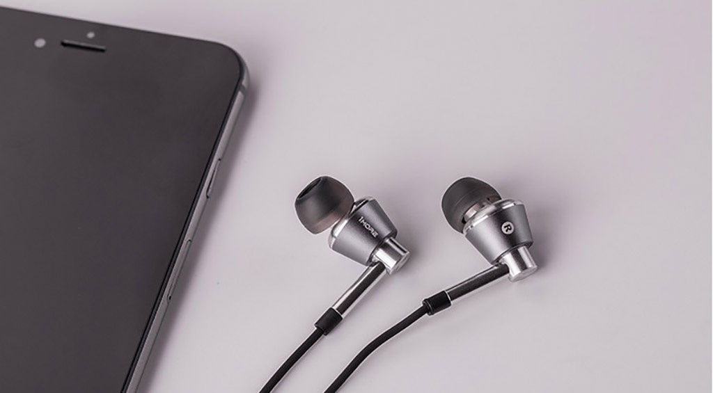 Наушники Xiaomi 1MORE Triple Driver In-Ear E1001 black