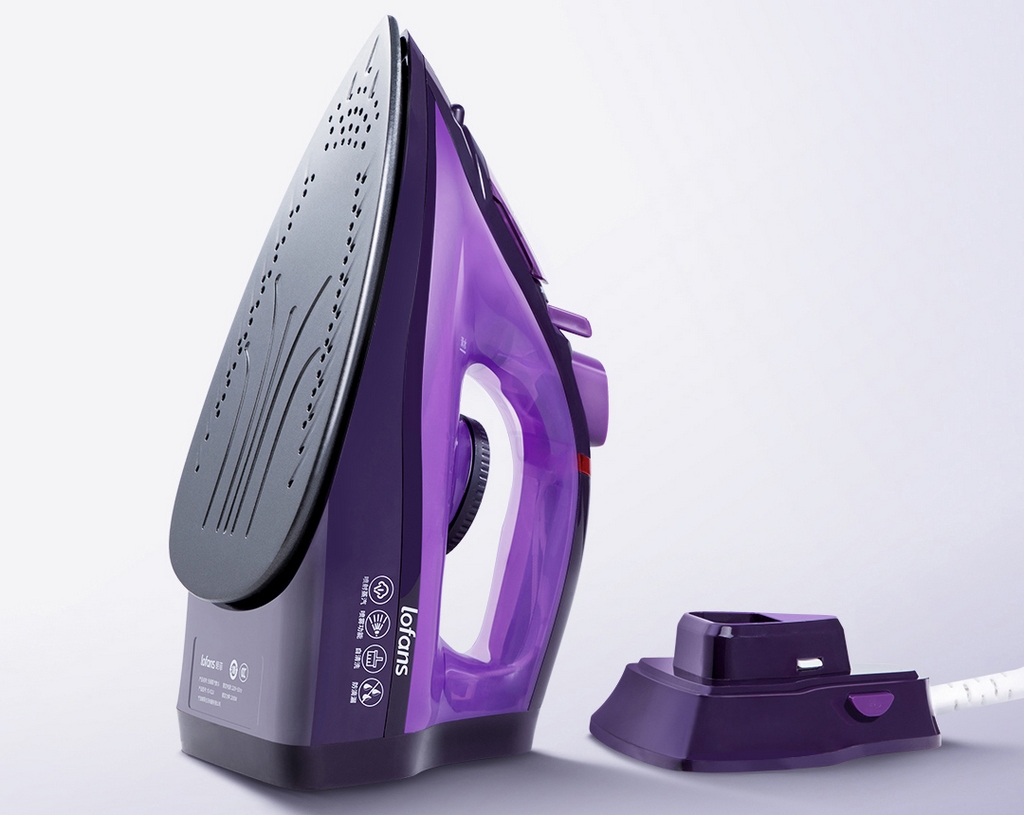 Lofans Cordless Steam Iron YD-012 Беспроводное использование.jpg