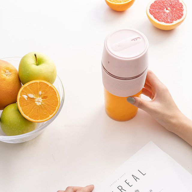 3 Xiaomi Bud Portable Juice Cup Blue.jpg