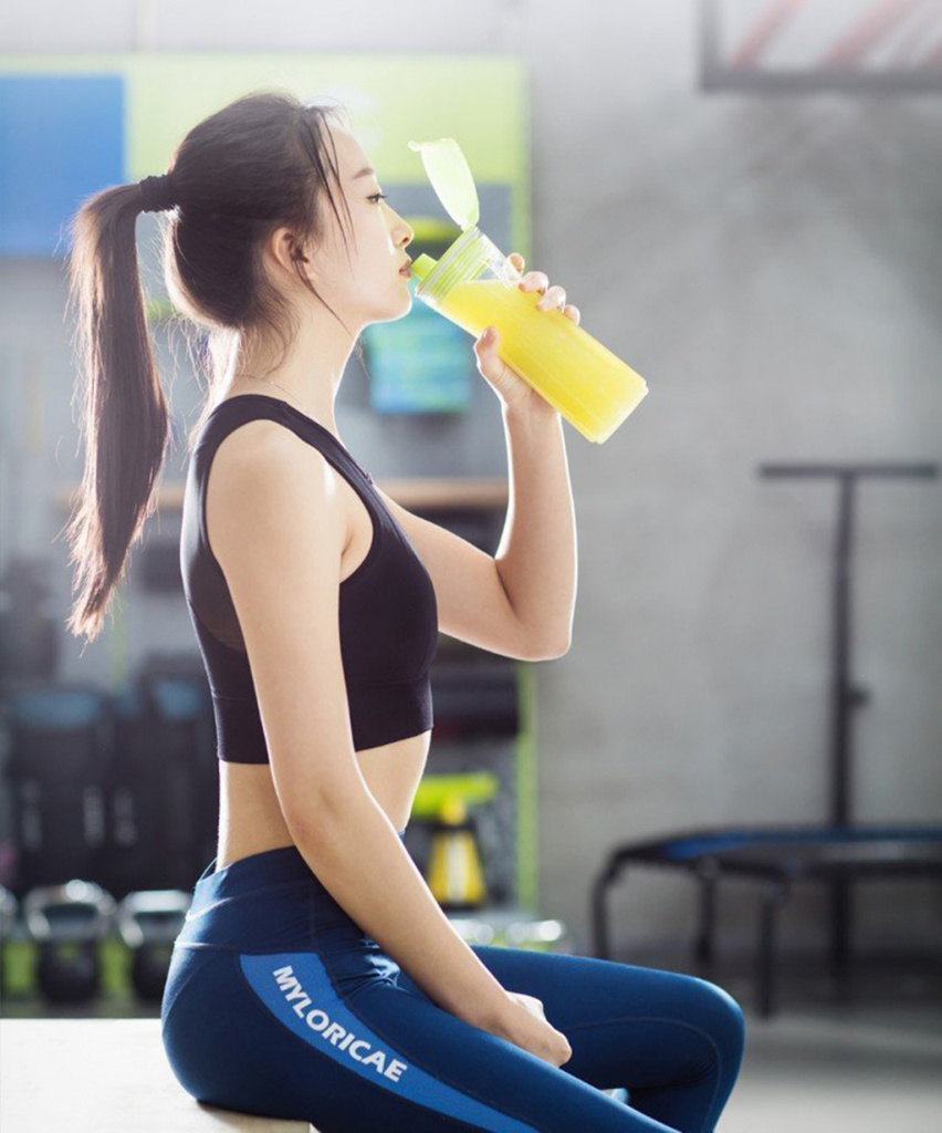 Xiaomi Qcooker Portable Cooking Machine Youth Version - стакан в комплекте