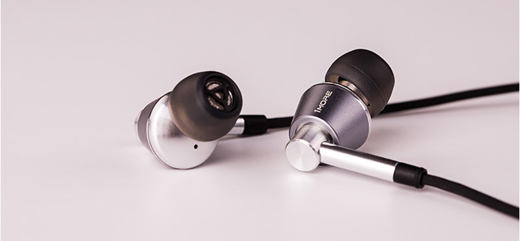 Наушники Xiaomi 1MORE Triple Driver In-Ear E1001 black - Эластичный кабель