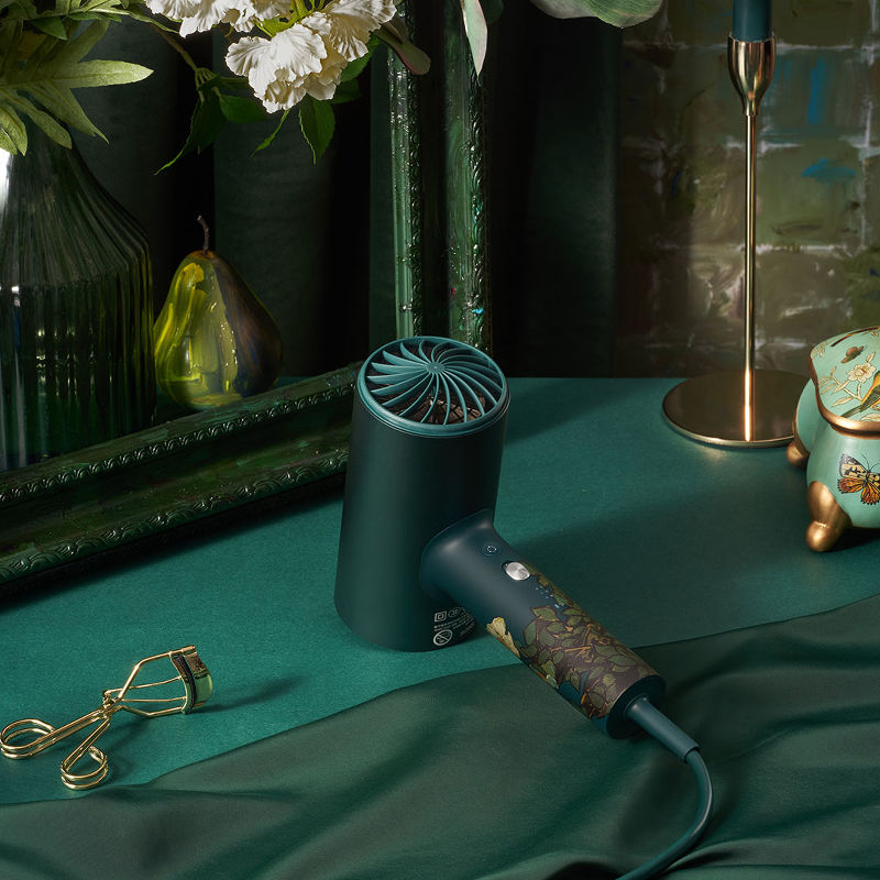 2 Xiaomi Van Gogh Museum Design.jpg